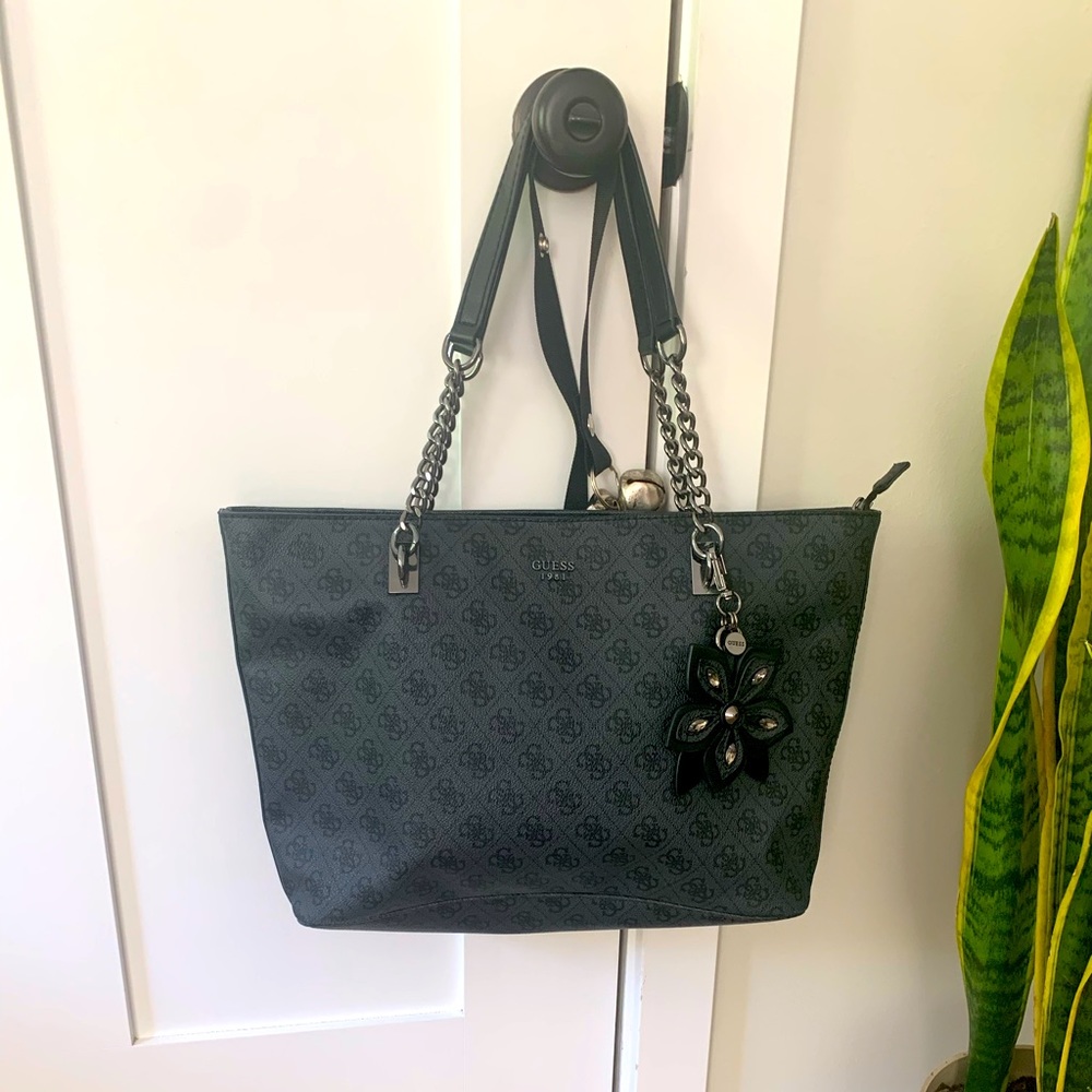 COPY - Guess purse / tote / handbag